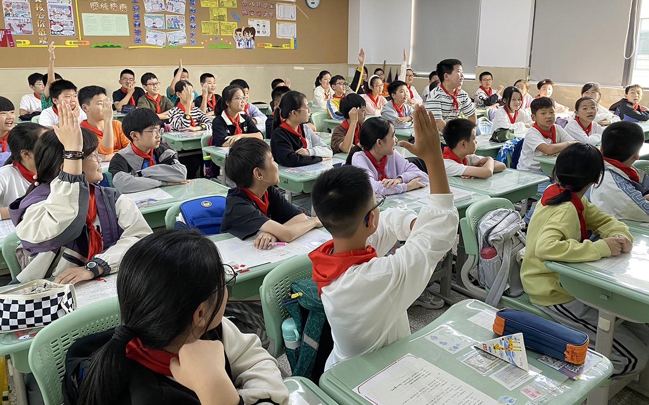 蘇州前迅工業(yè)機(jī)器人應(yīng)用科普進(jìn)校園活動