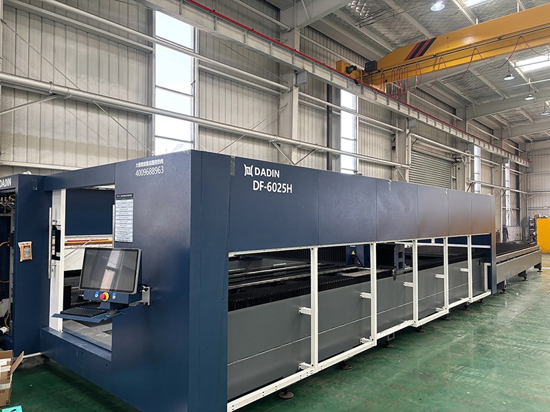 數(shù)控激光機(jī)-12